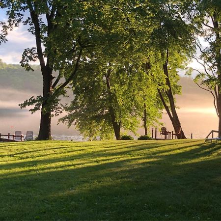 The Elms Waterfront Cottages Lake Luzerne Luaran gambar